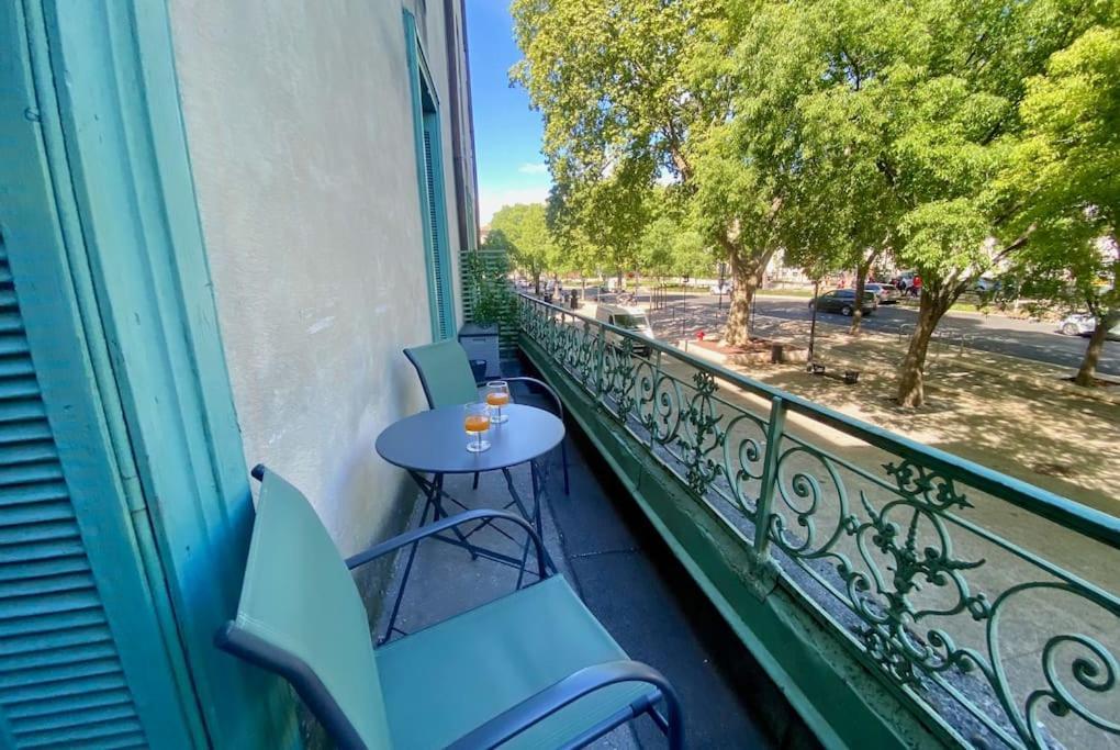 L'Historien - Avec Balcon Coeur De Nimes Daire Dış mekan fotoğraf
